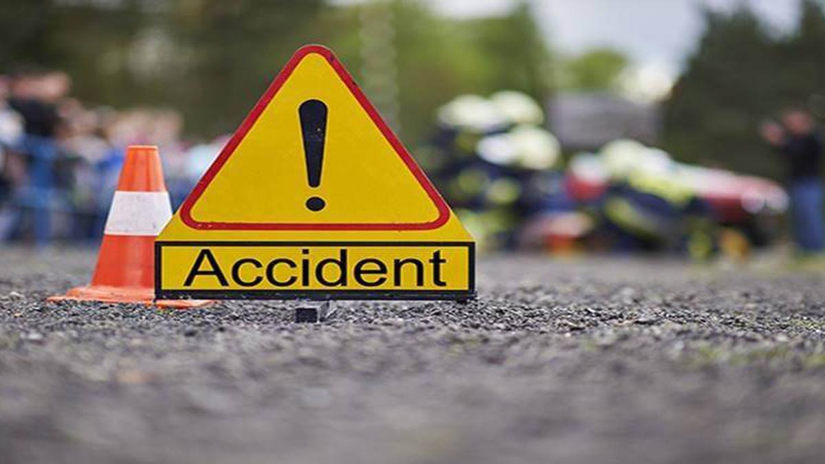 Three Family Members Killed in Namakkal Highway SUV Collision