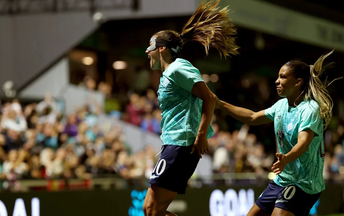London City Lionesses Defeat Manchester United 2-1 in WSL Season Opener