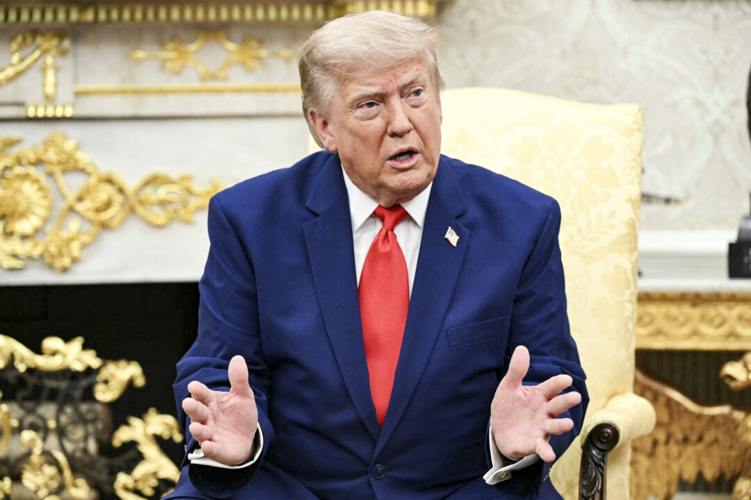 Trump Plans Gulf Talks With Regional Leaders Amid Ongoing U.S.-Iran Conflict
