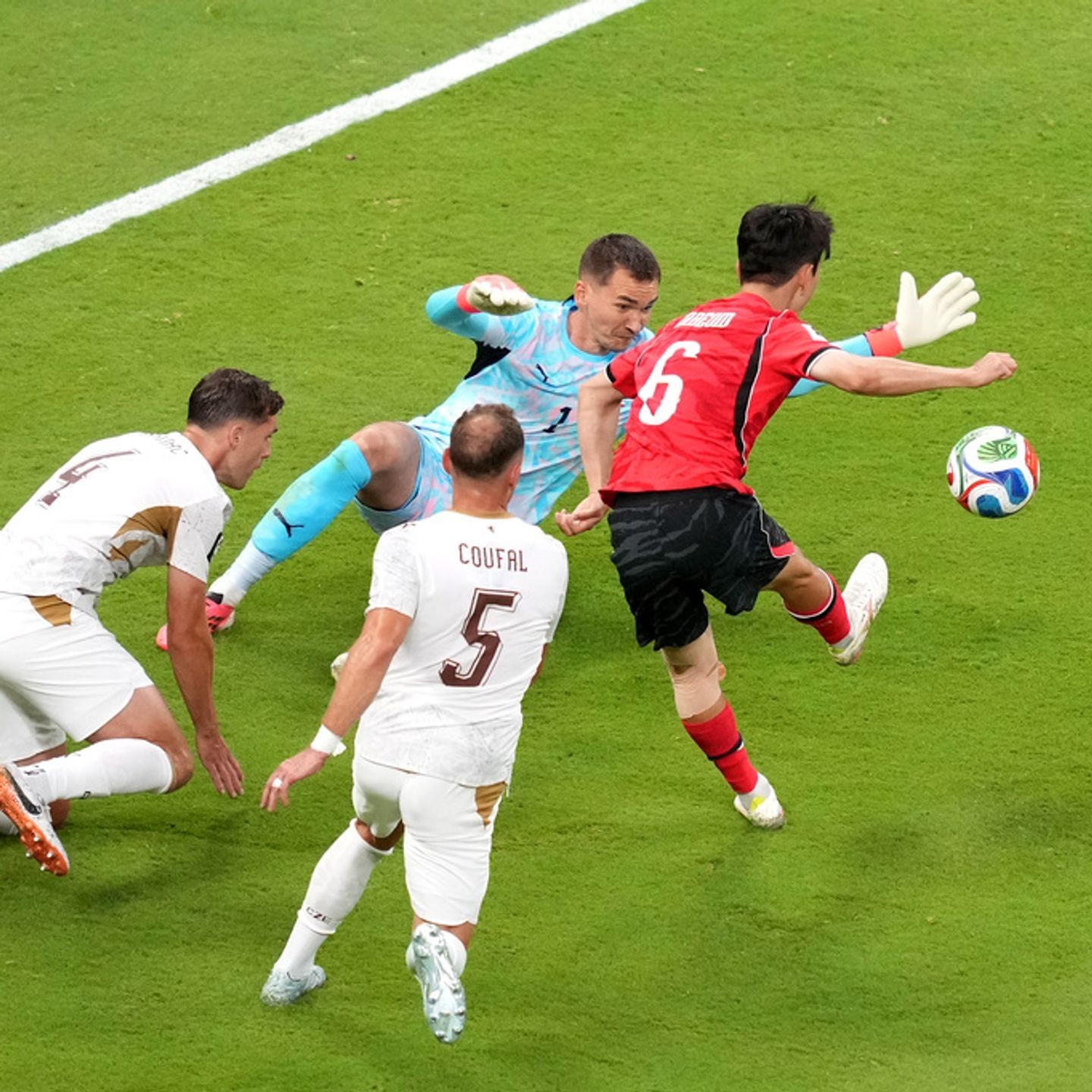 Yeni Ćafak Announces Live Coverage for Upcoming Football Matches Across Mexico and Peru