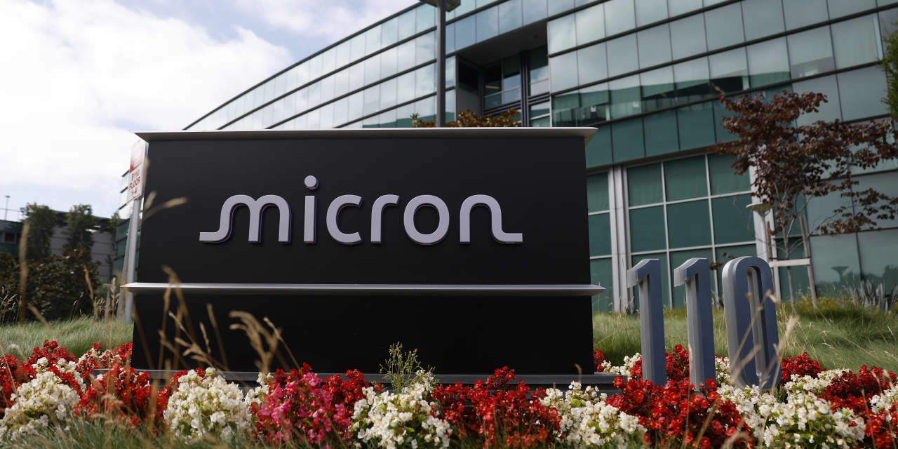 Micron Shares Surge Ahead of Earnings Amid AI Demand and Labor Risks