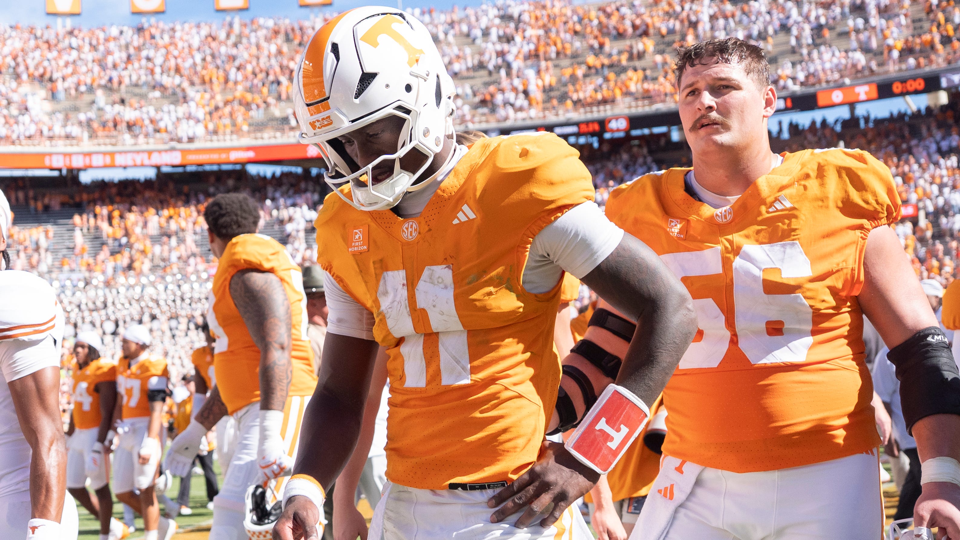 Tennessee Freshman Quarterback Faizon Brandon Returns After Injury Against Texas