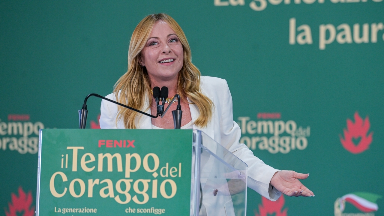 Meloni Plans School Veil Ban, Foreign-Pupil Caps