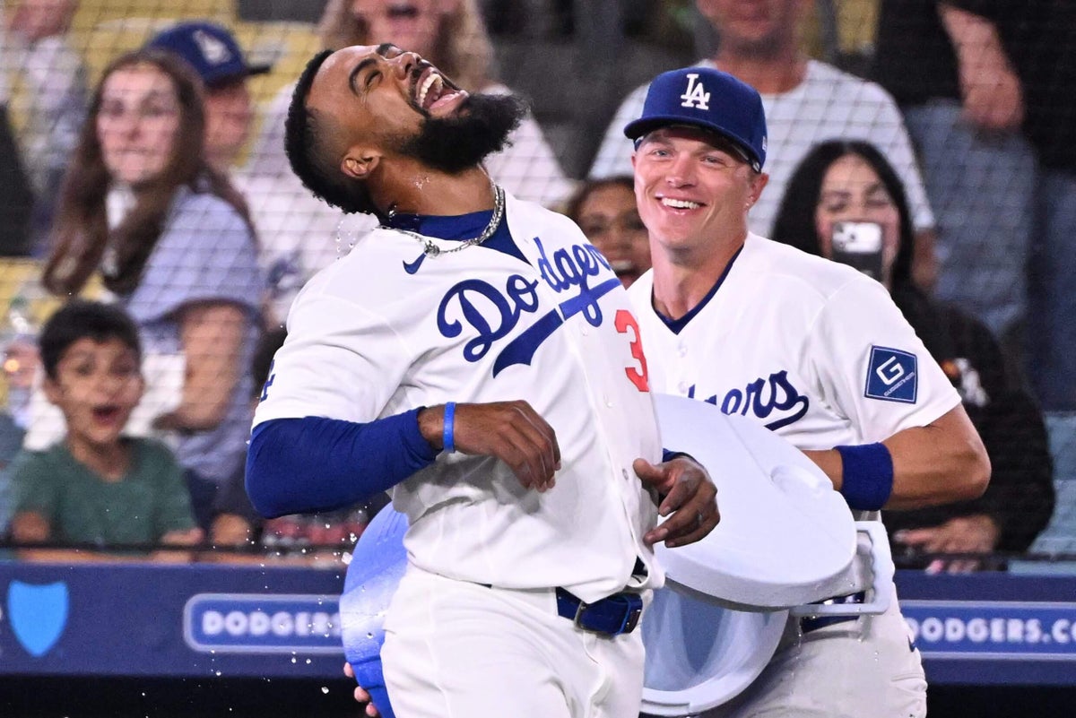 Teoscar Hernandez hits ninth-inning walk-off double to lift Dodgers over Cardinals