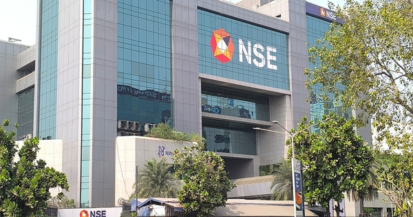 Indian Stocks Stage Modest Recovery Following Tuesday's Broad Market Sell-Off
