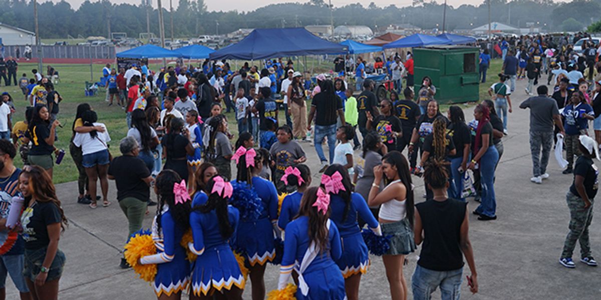 Natchez-Adams Homecoming expected to draw 10,000 people with record tailgating sites.