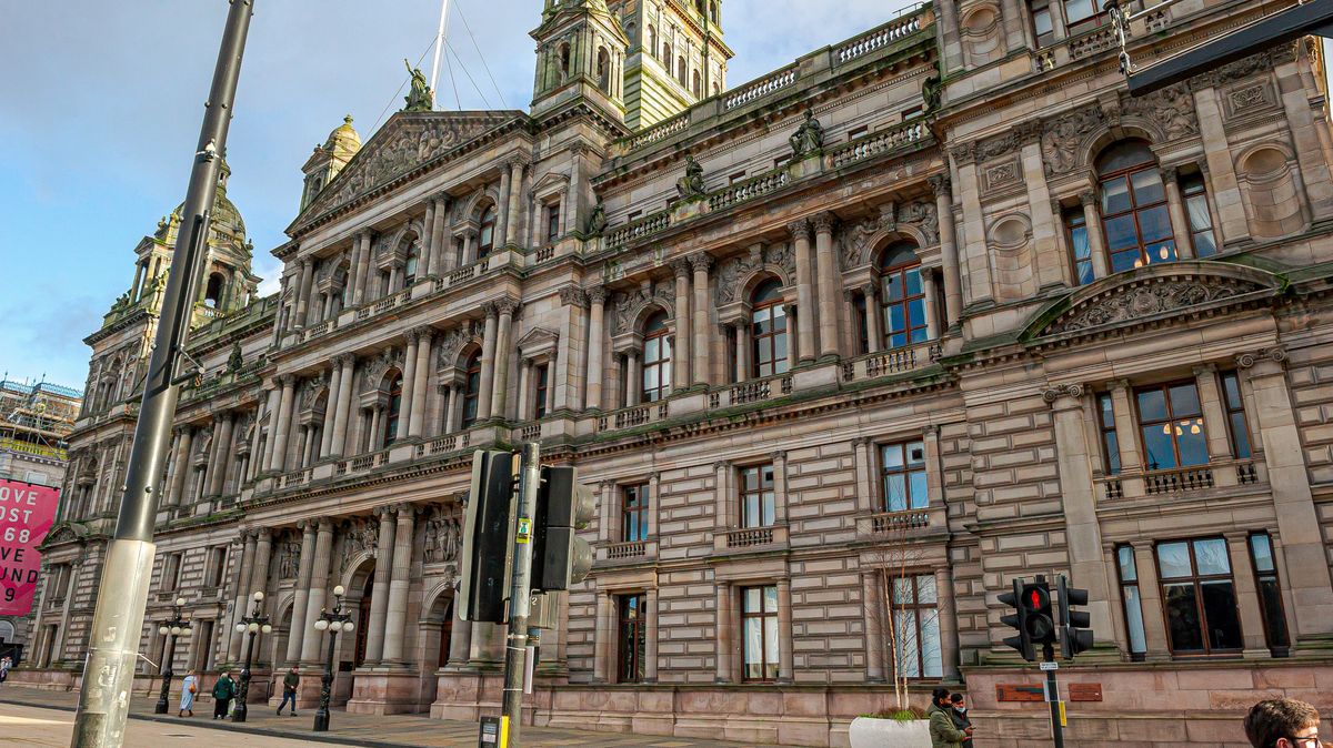 Glasgow City Council plans fire-and-rehire for 24,000 staff following union breakdown.