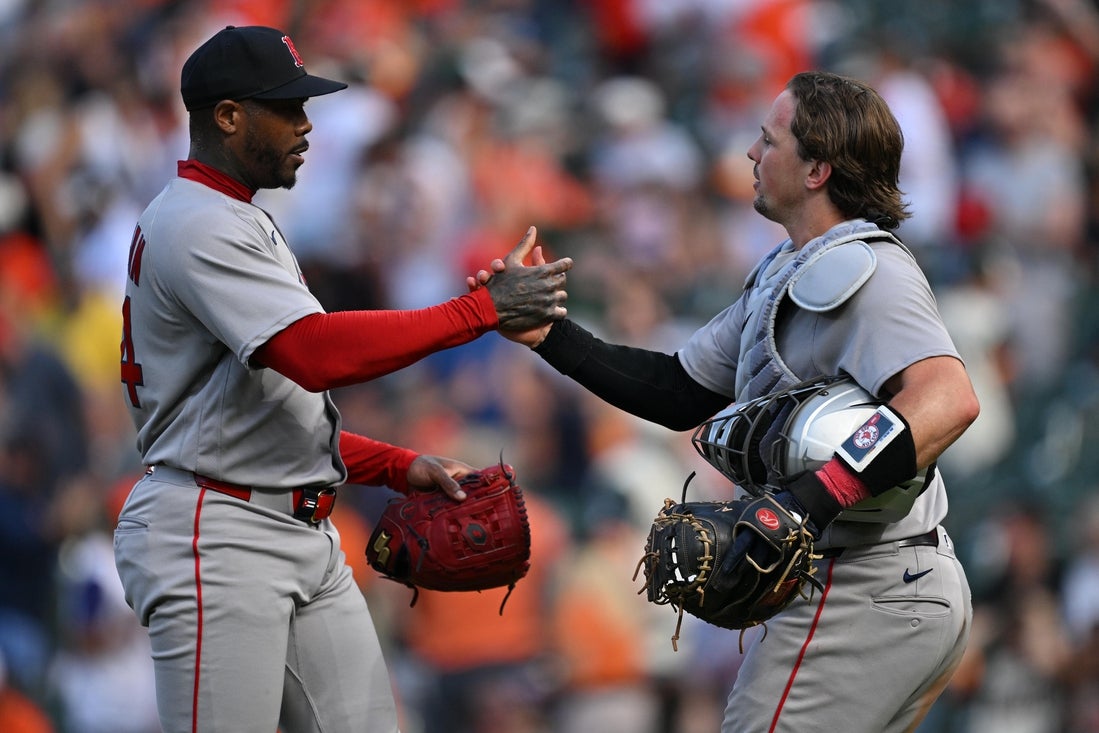 Aroldis Chapman earns his 400th career save as Red Sox sweep Orioles.