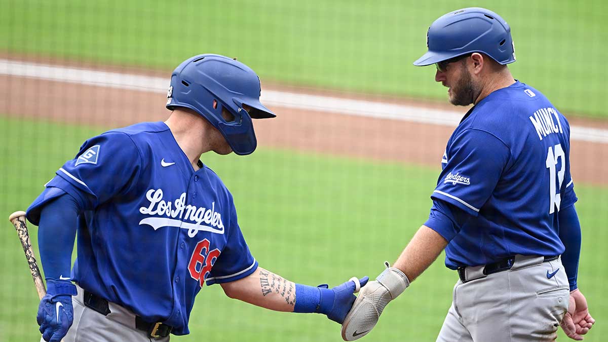Dodgers scratch Max Muncy and Dalton Rushing amid mounting injury concerns