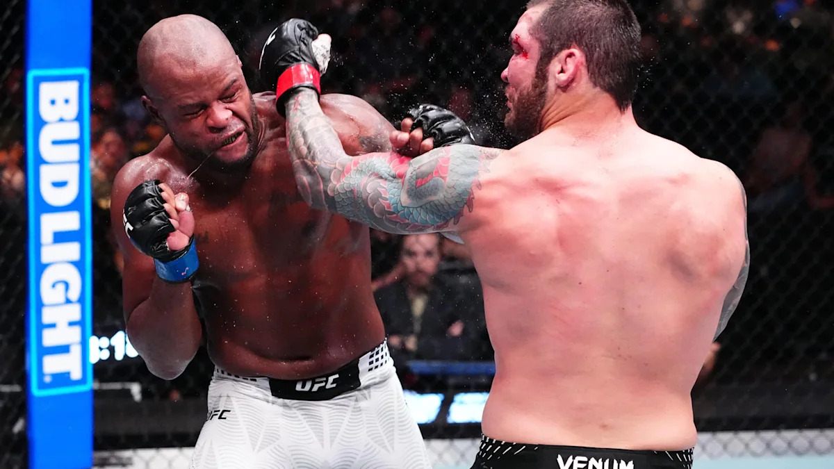 UFC Vegas 121 Betting Splits Reveal Heavy Sharp Action and Analyst Picks