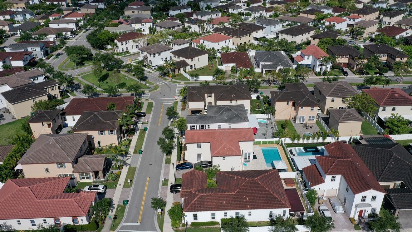 Mortgage rates reach their highest level since 2025, worsening the housing affordability crunch.