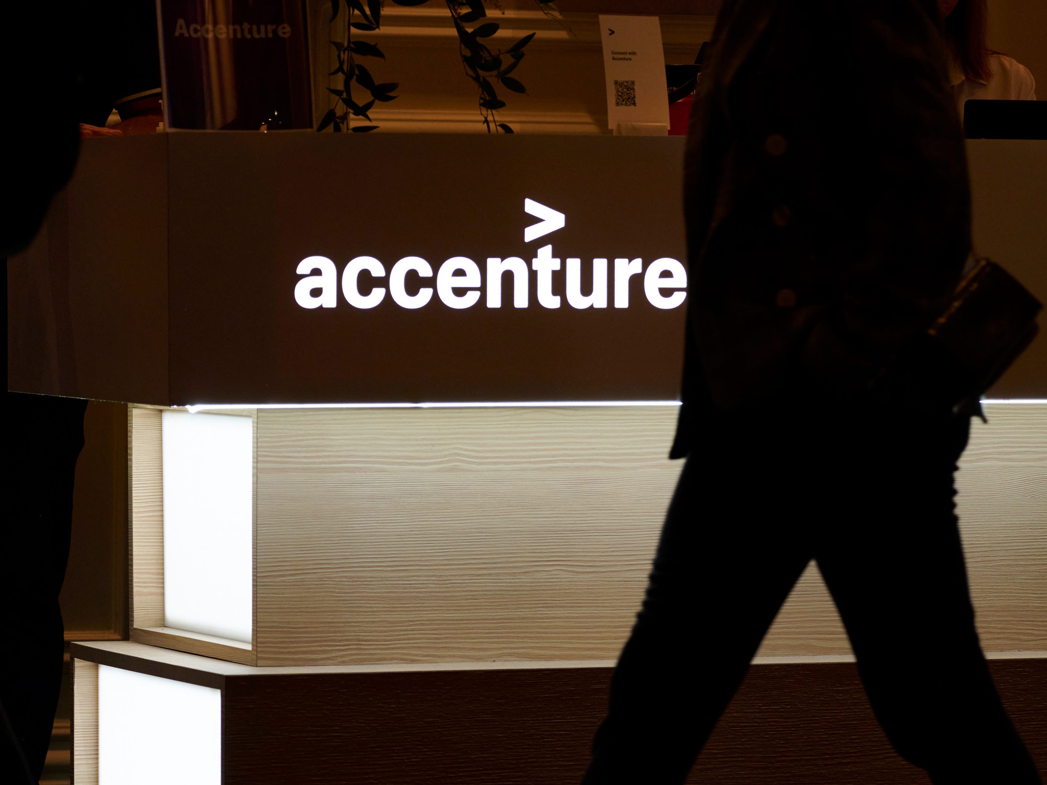 Accenture and Google Cloud Launch New AI Group to Scale Enterprise Deployments