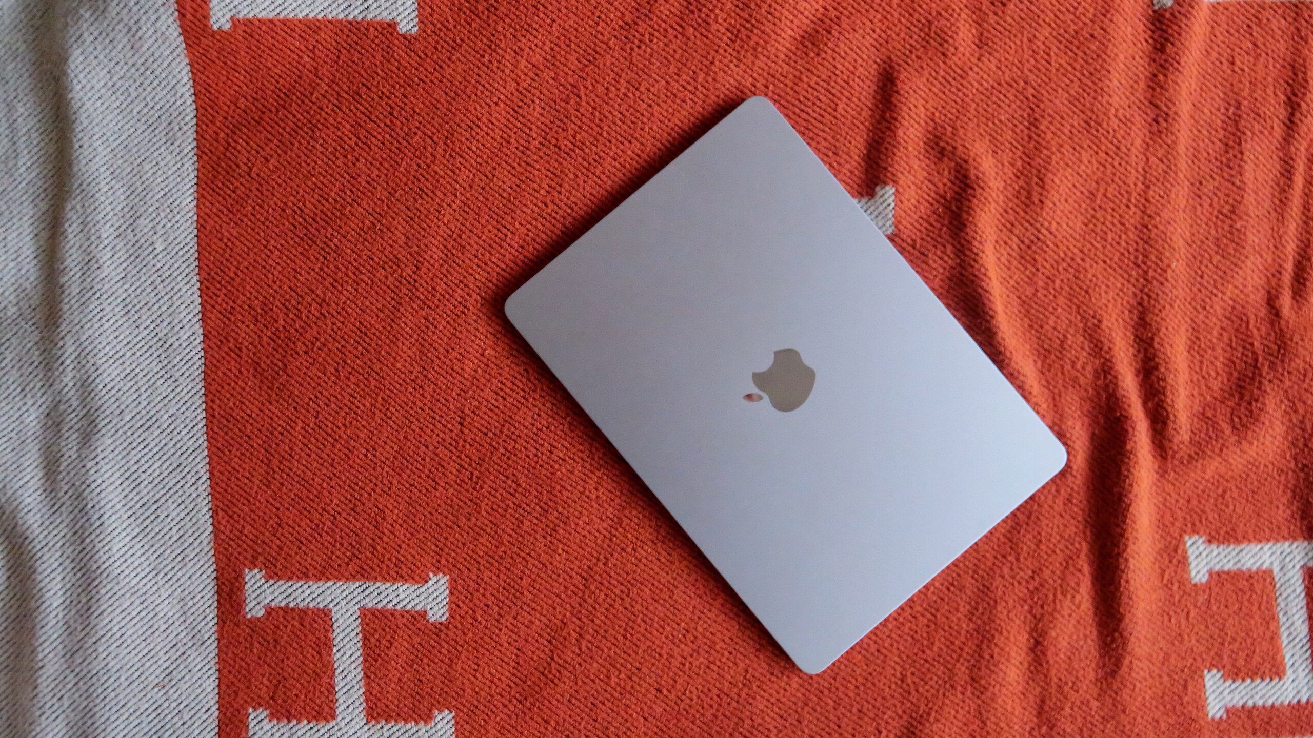 Apple Reportedly Cancels Two MacBooks While Reshuffling OLED Display Roadmap