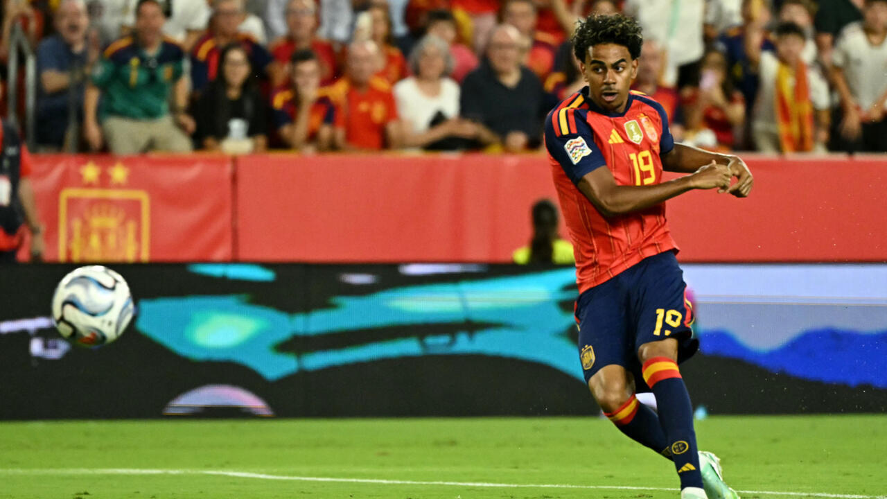Spain brings a record unbeaten streak into its Nations League clash against England.