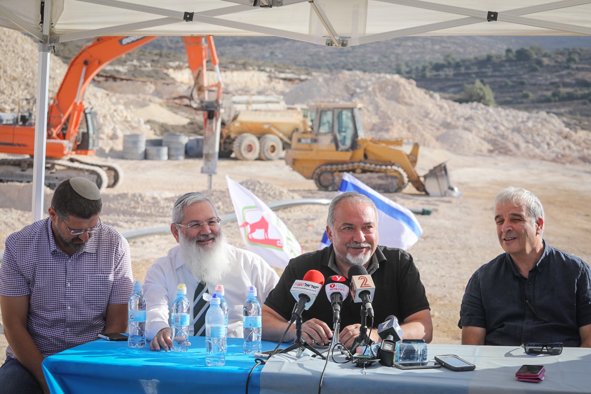Avigdor Liberman Proposes Jordan Assume Security and Administrative Control of West Bank