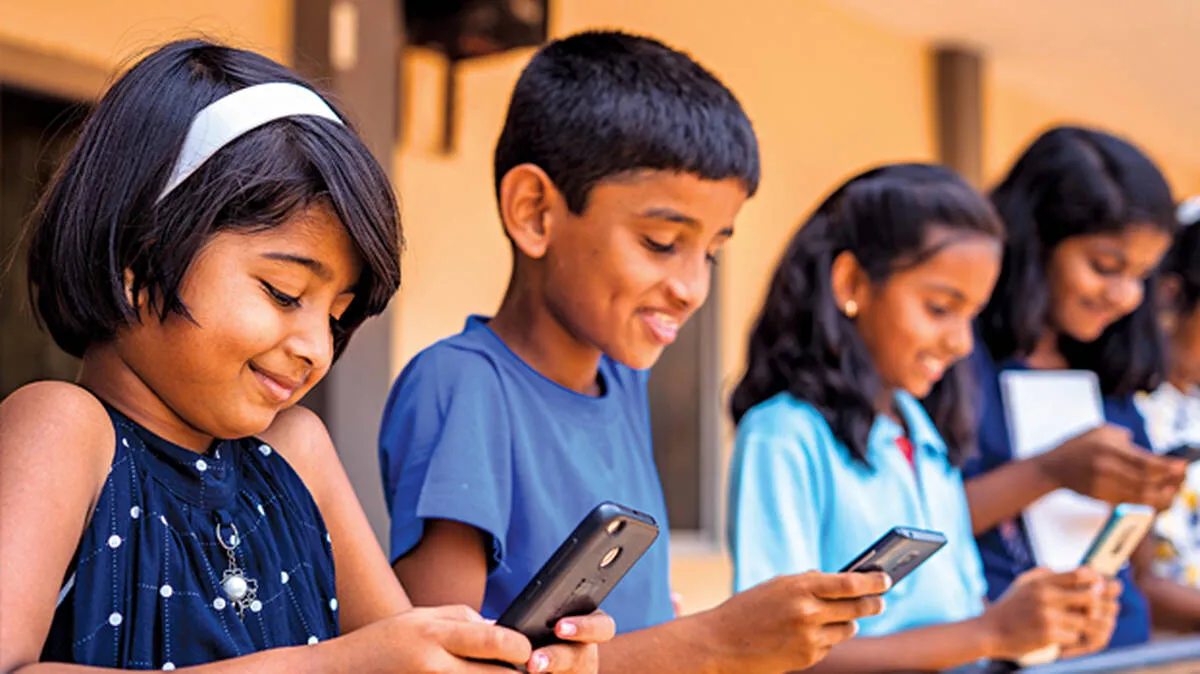 Supreme Court Asks Centre to Enforce Social Media Safeguards for Minors