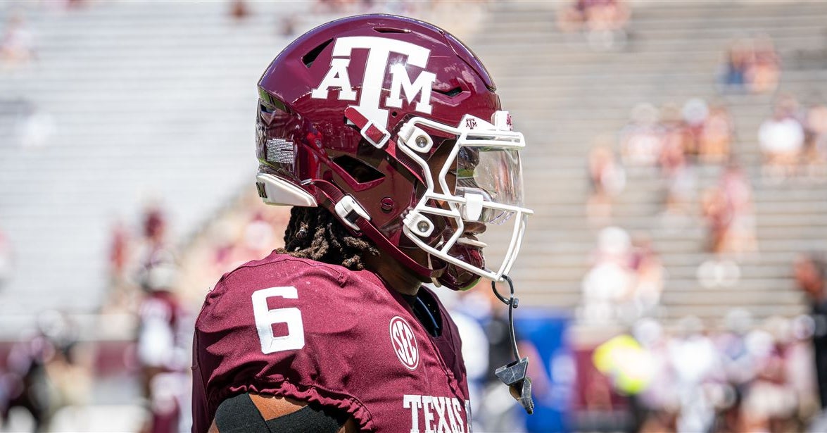 Bussey Carted Off With Apparent Leg Injury