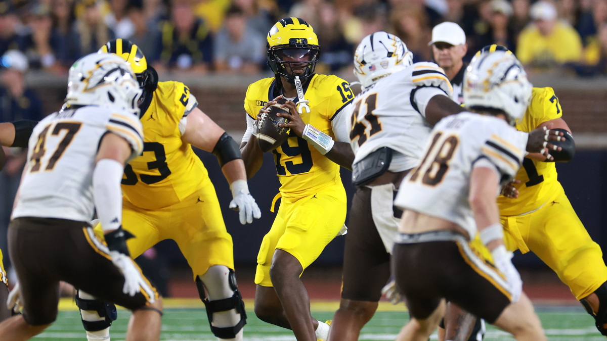 Michigan Avoids Major Upset With Last-Second Hail Mary Against Western Michigan