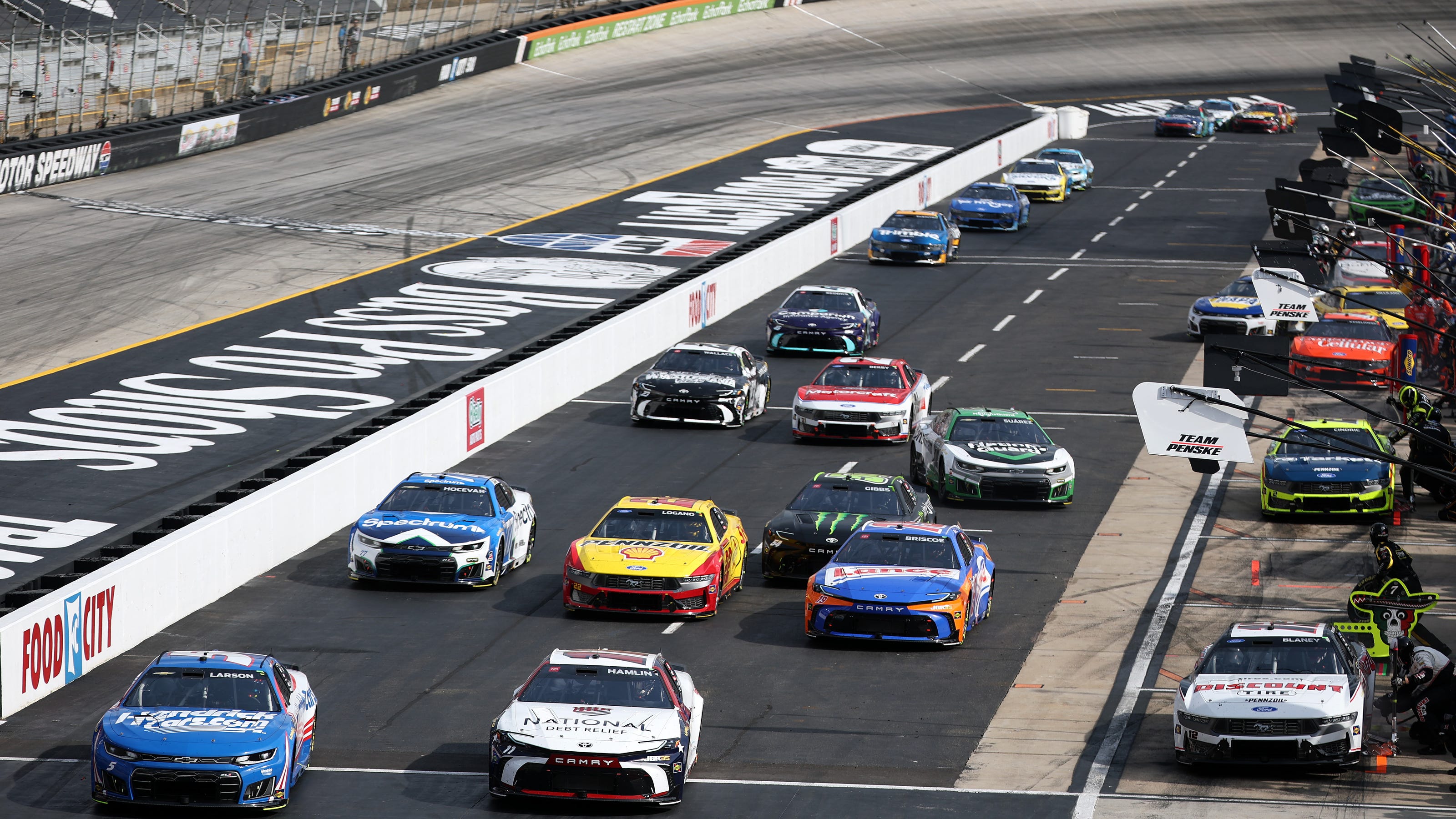 Joey Logano secures victory at Bristol Motor Speedway as Denny Hamlin struggles in the Chase standings.