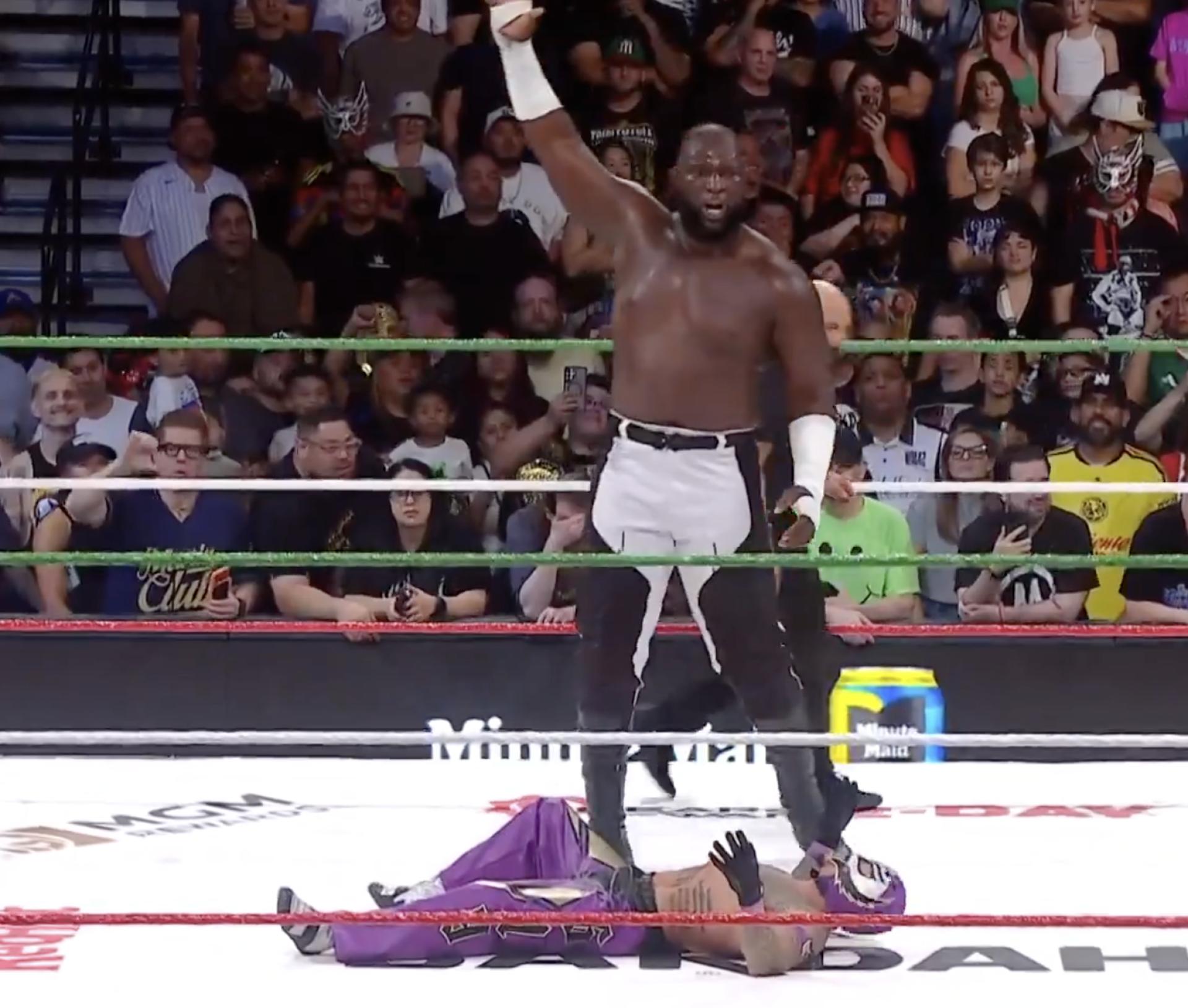 Omos Defeats Rey Mysterio and Secures Reinstatement at TripleManía 34