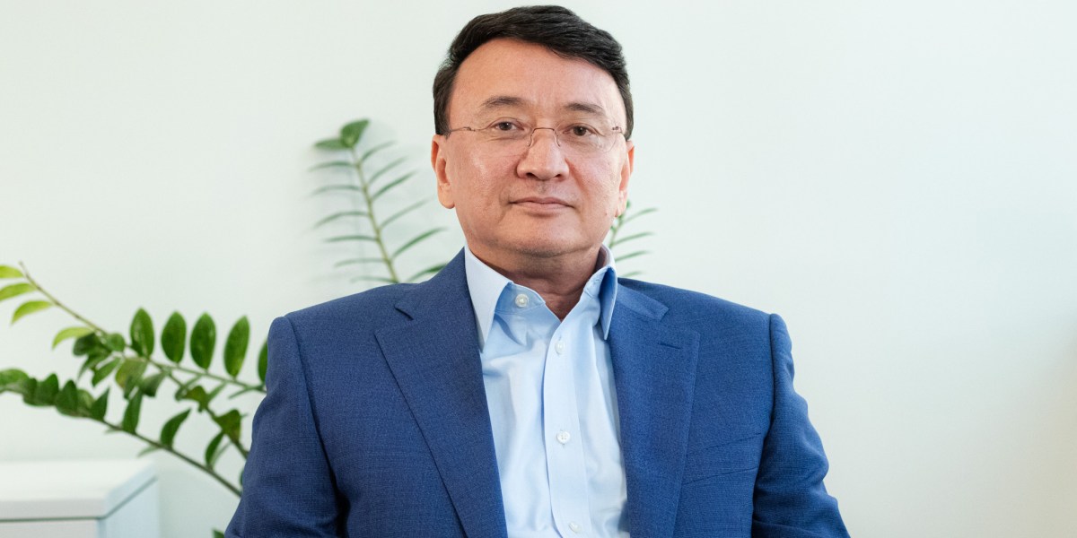 Executives warn of growing artificial intelligence disruption and cybersecurity risks as autonomous agents expand.