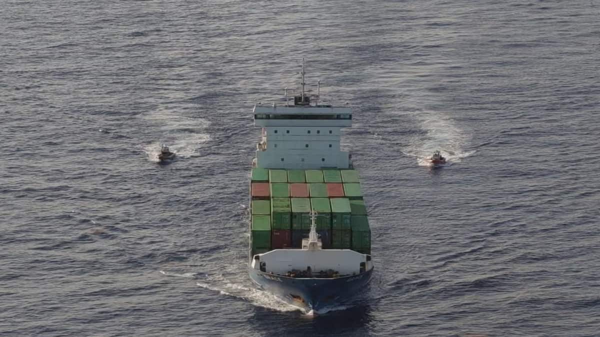 US Coast Guard Intercepts Cuba-Bound Fuel Vessel Employing Dark-Fleet Tactics in Caribbean