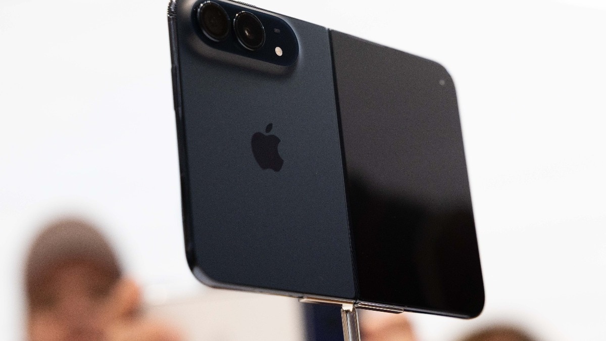 Apple Projected to Sell Six Million Units Amid Strong Market Demand