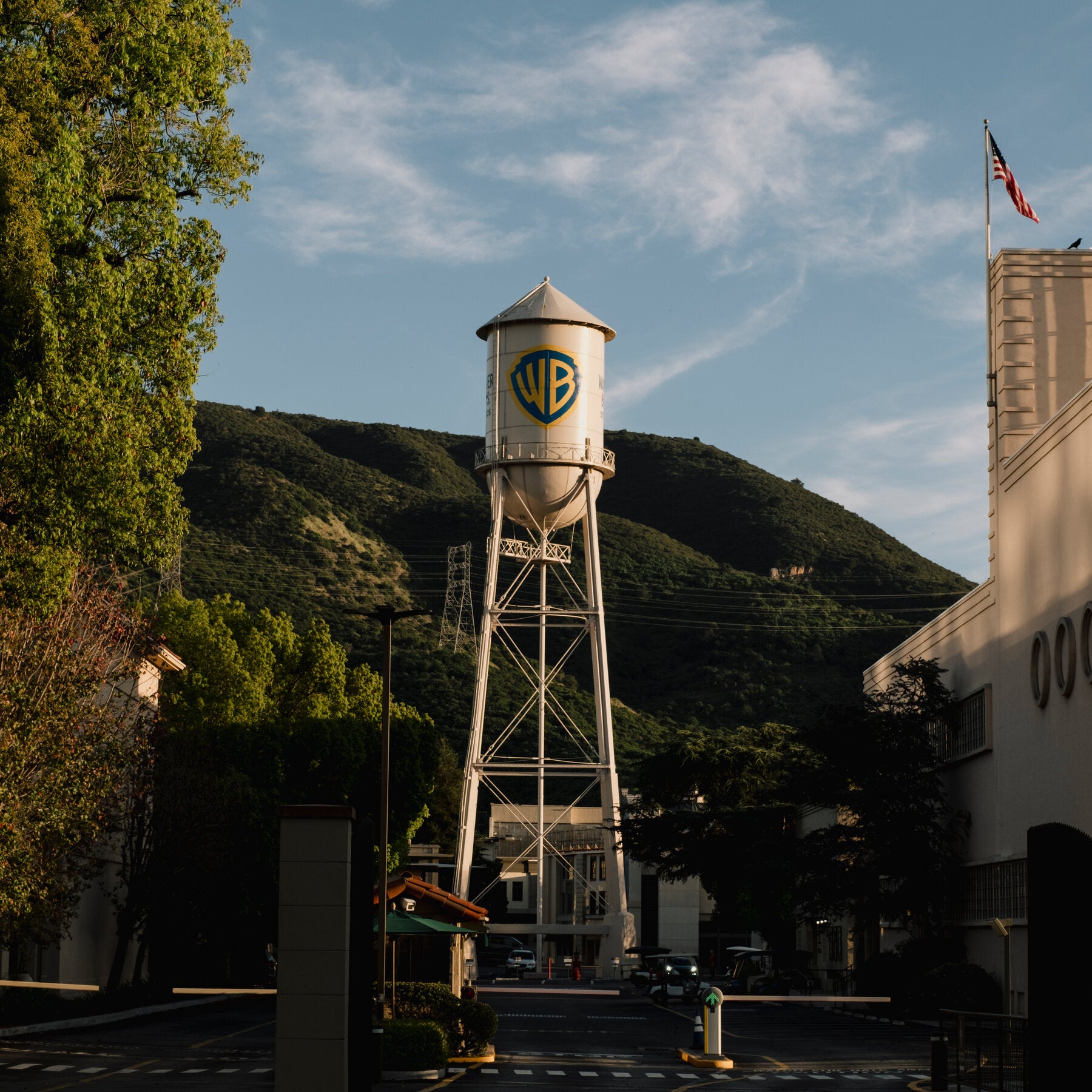Supreme Court allows Paramount to finalize its massive acquisition of Warner Bros. Discovery