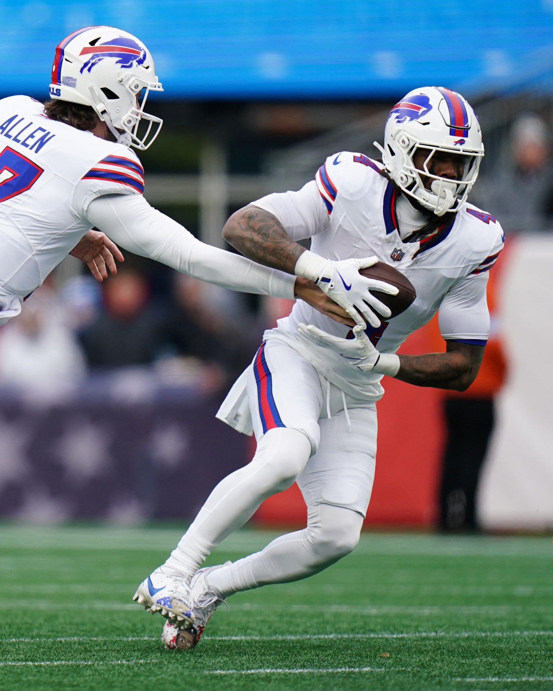 Buffalo Bills Lose 29-26 to New England Patriots Despite Strong Performances
