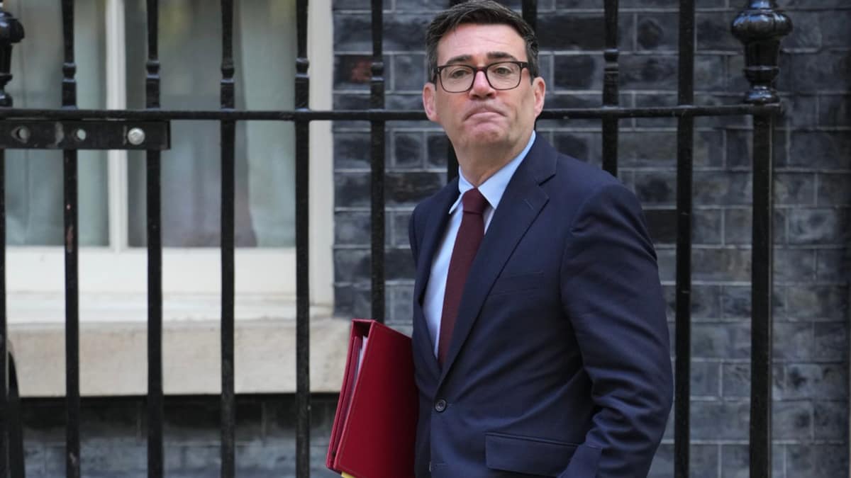 UK Prime Minister Andy Burnham says Brexit harmed Britain and urges EU ties review.