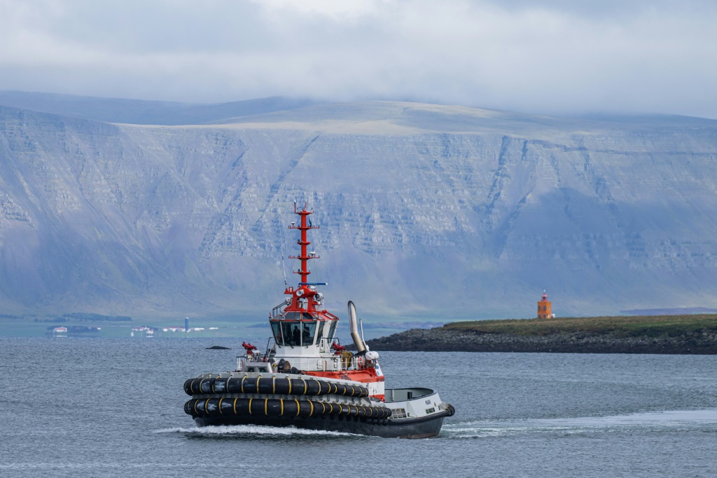 Rubio begins European tour in Iceland to expand US Arctic influence.