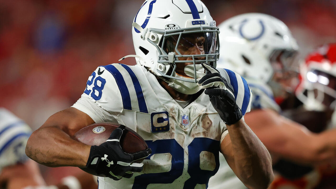 Commanders and Colts Suffer Multiple Key Injuries During Their London Matchup