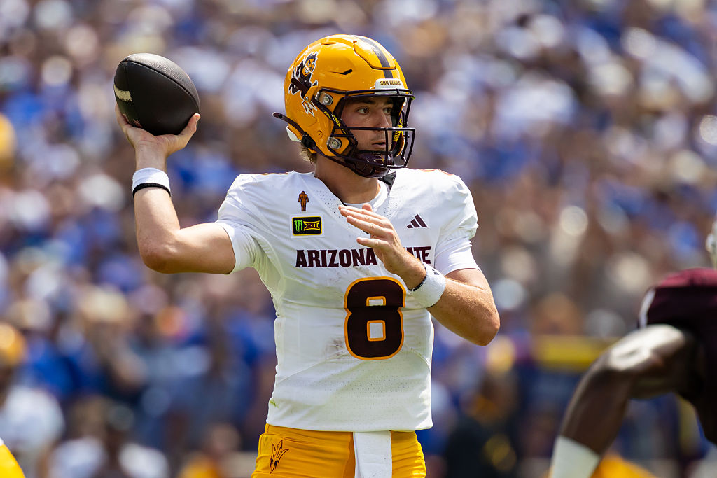 Expert Betting Previews Focus on Five Major Football and Hockey Matchups