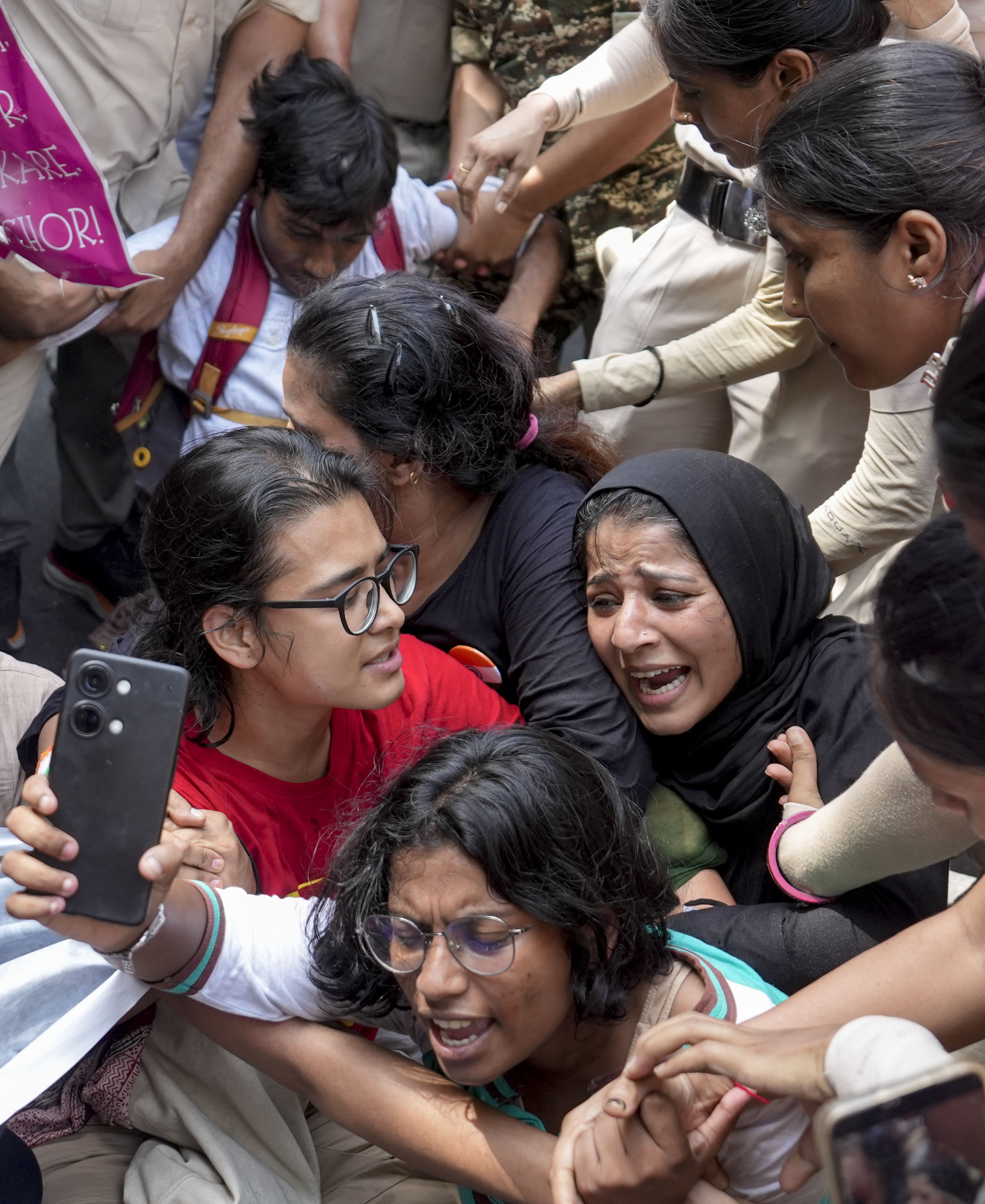Delhi Police File Three FIRs After Protesters Demand Election Commissioner Resignation