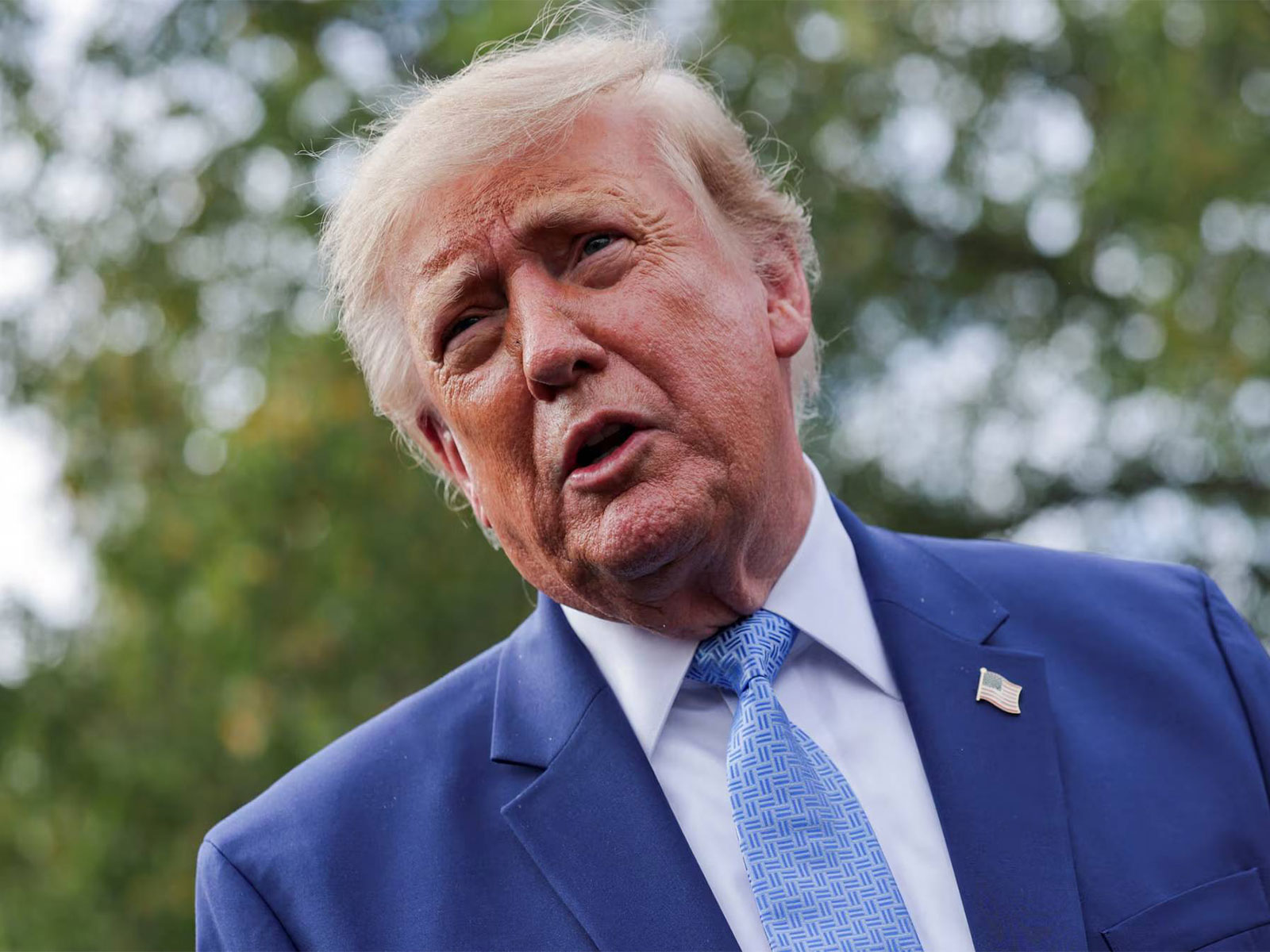 Trump Says US Will Decide on Iran the Easy or Hard Way
