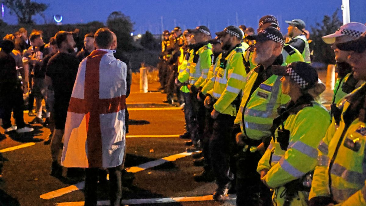 Southampton Police Impose Face-Covering Ban And Dispersal Order Ahead Of Weekend Protests