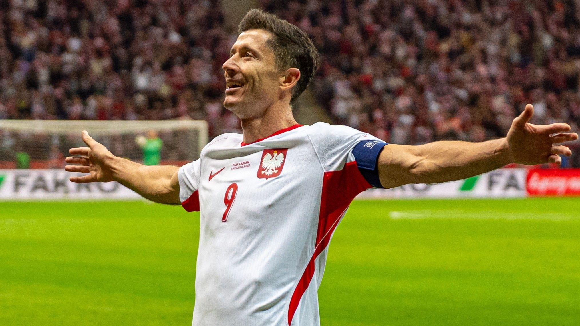 Robert Lewandowski Scores Hat-Trick to Lead Poland Past Romania in UEFA Nations League