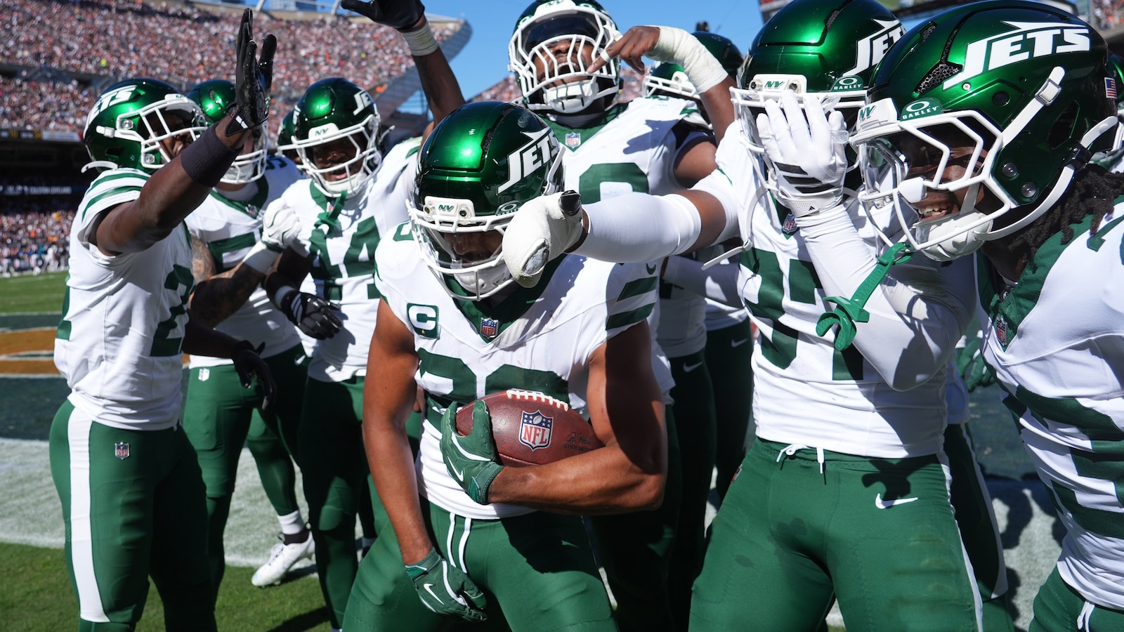 Jets defense finally snaps brutal interception drought with crucial play against Bears
