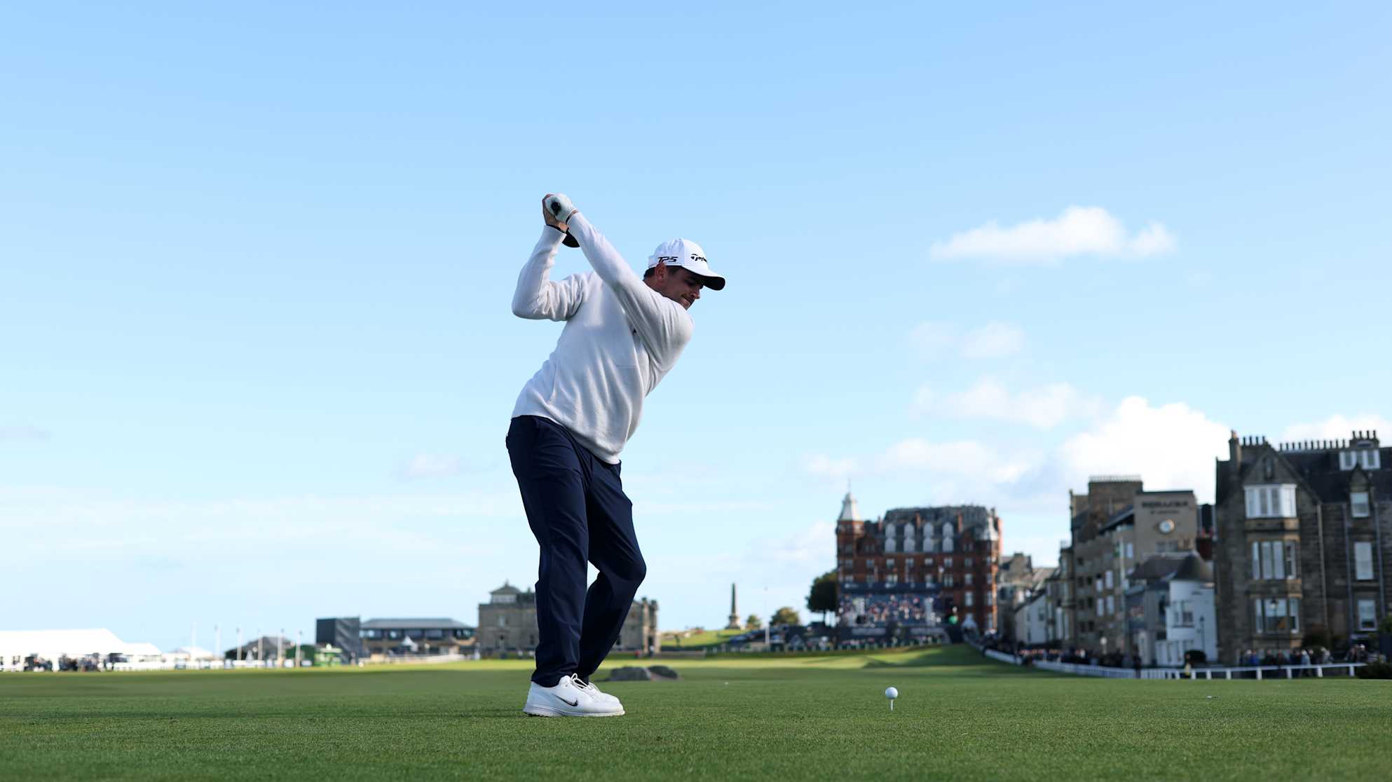 Casey Jarvis extends his lead to two shots after a brilliant third round at St Andrews.