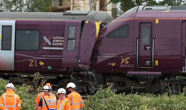 Bedford Train Accelerated Past Red Signal Before Fatal Crash, Report Finds