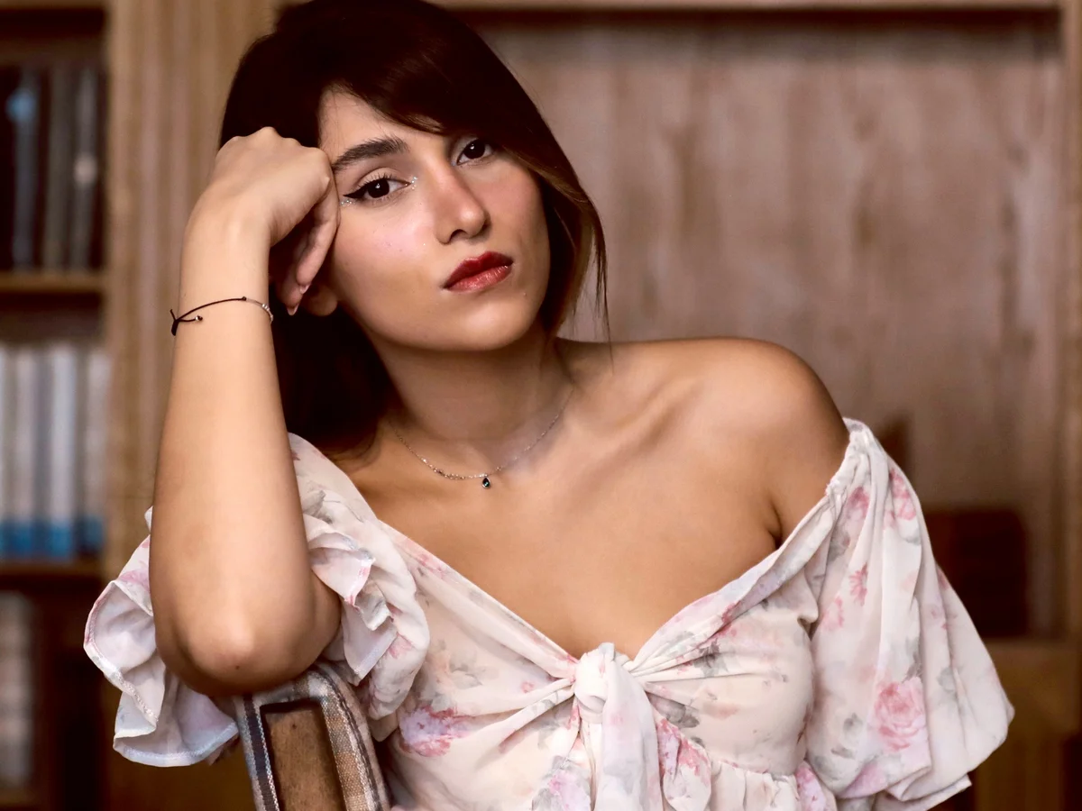 Iran Court Upholds Singer Parastoo Ahmadi’s 74-Lash Sentence Over Unlawful Online Performance