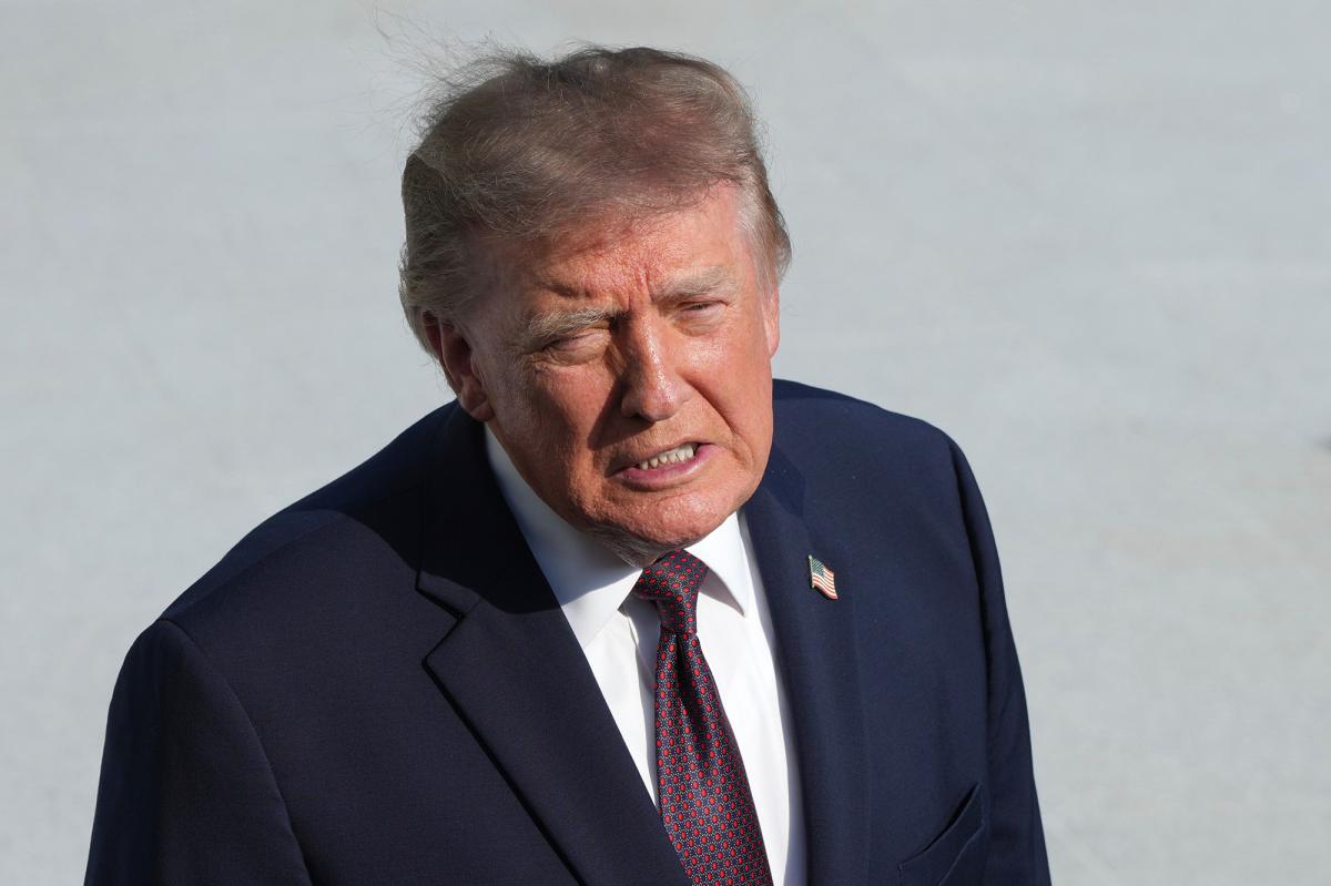 Donald Trump Gathers Tech Leaders to Sign Morally Binding AI Safety Pact