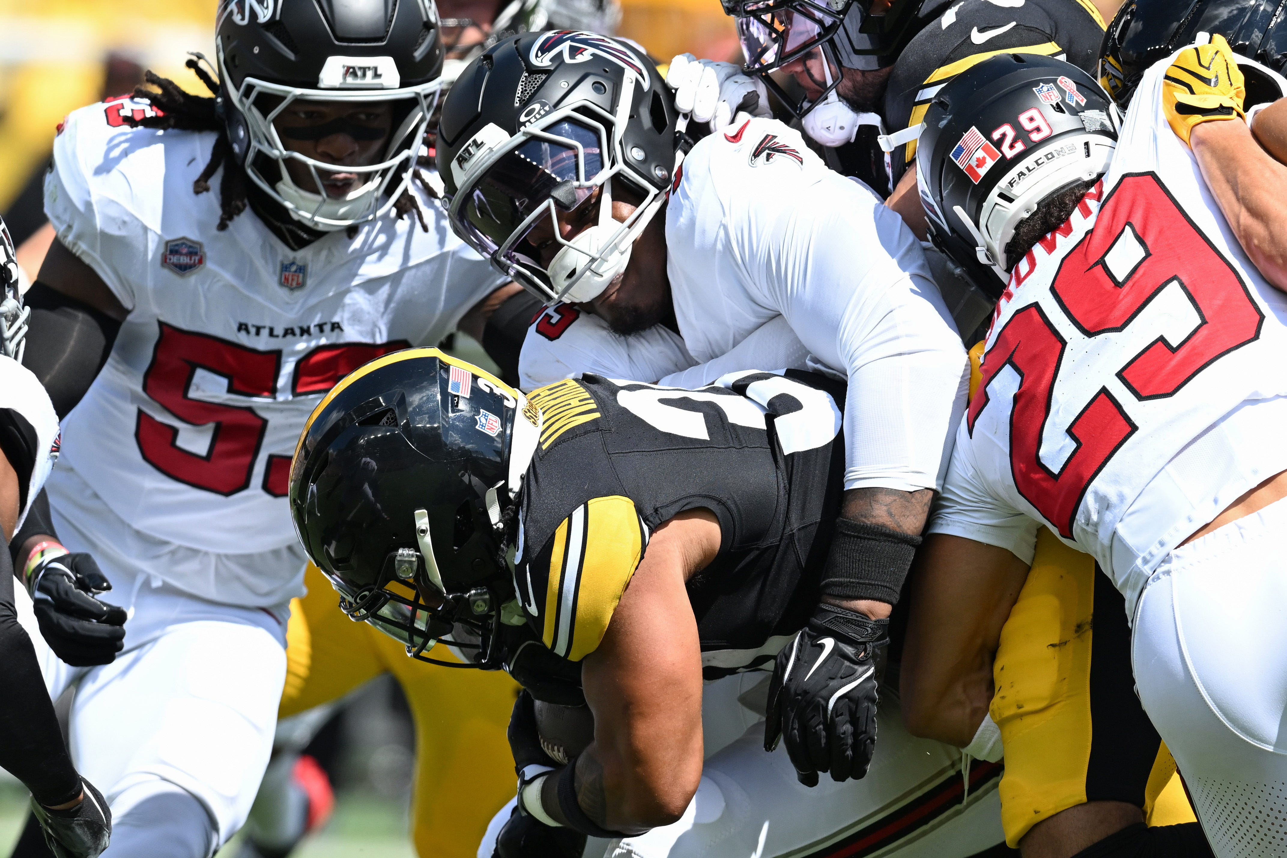 The Atlanta Falcons sign defensive tackle Gervon Dexter to a four-year contract extension.