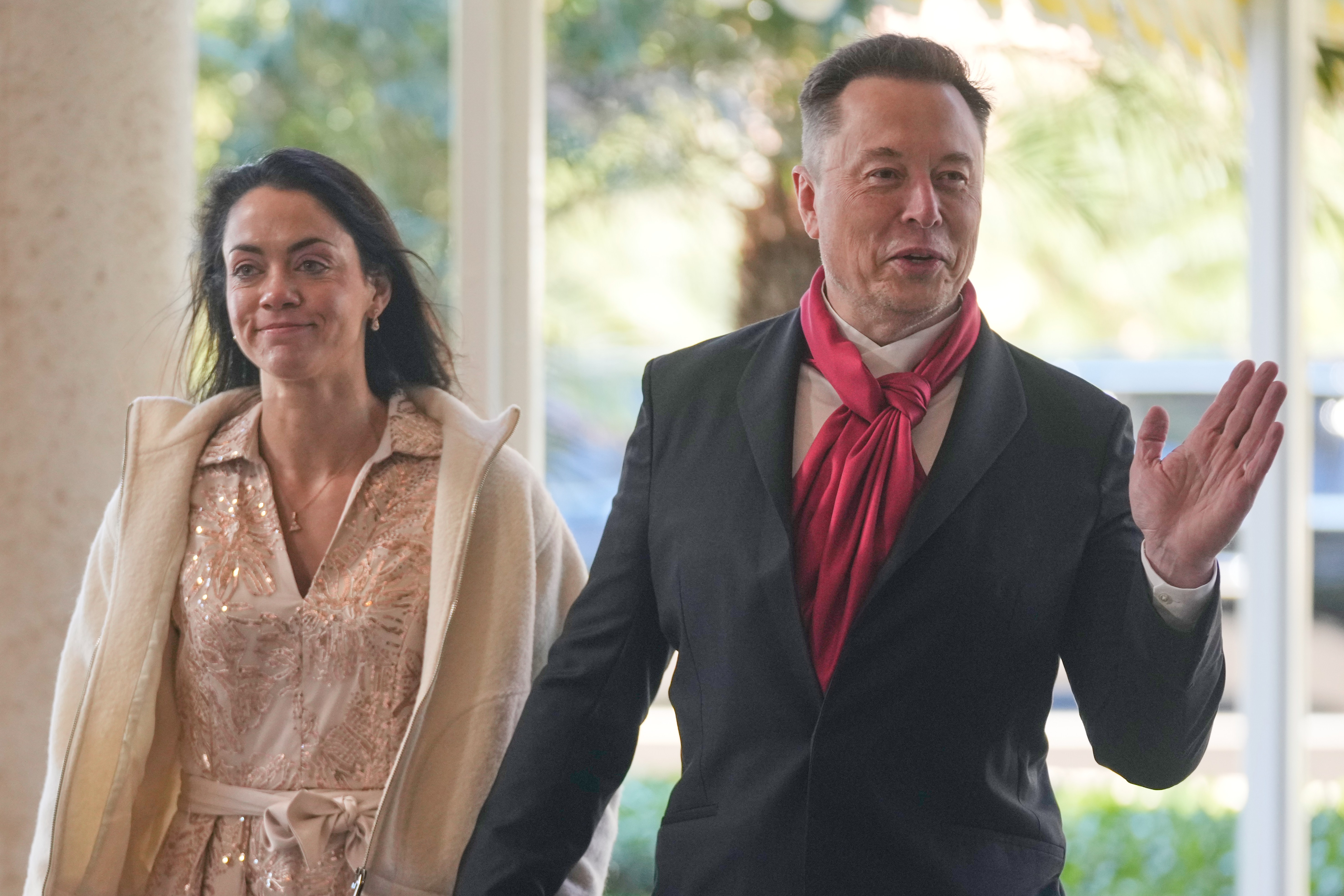 Shivon Zilis announces her split from Elon Musk after five years together.