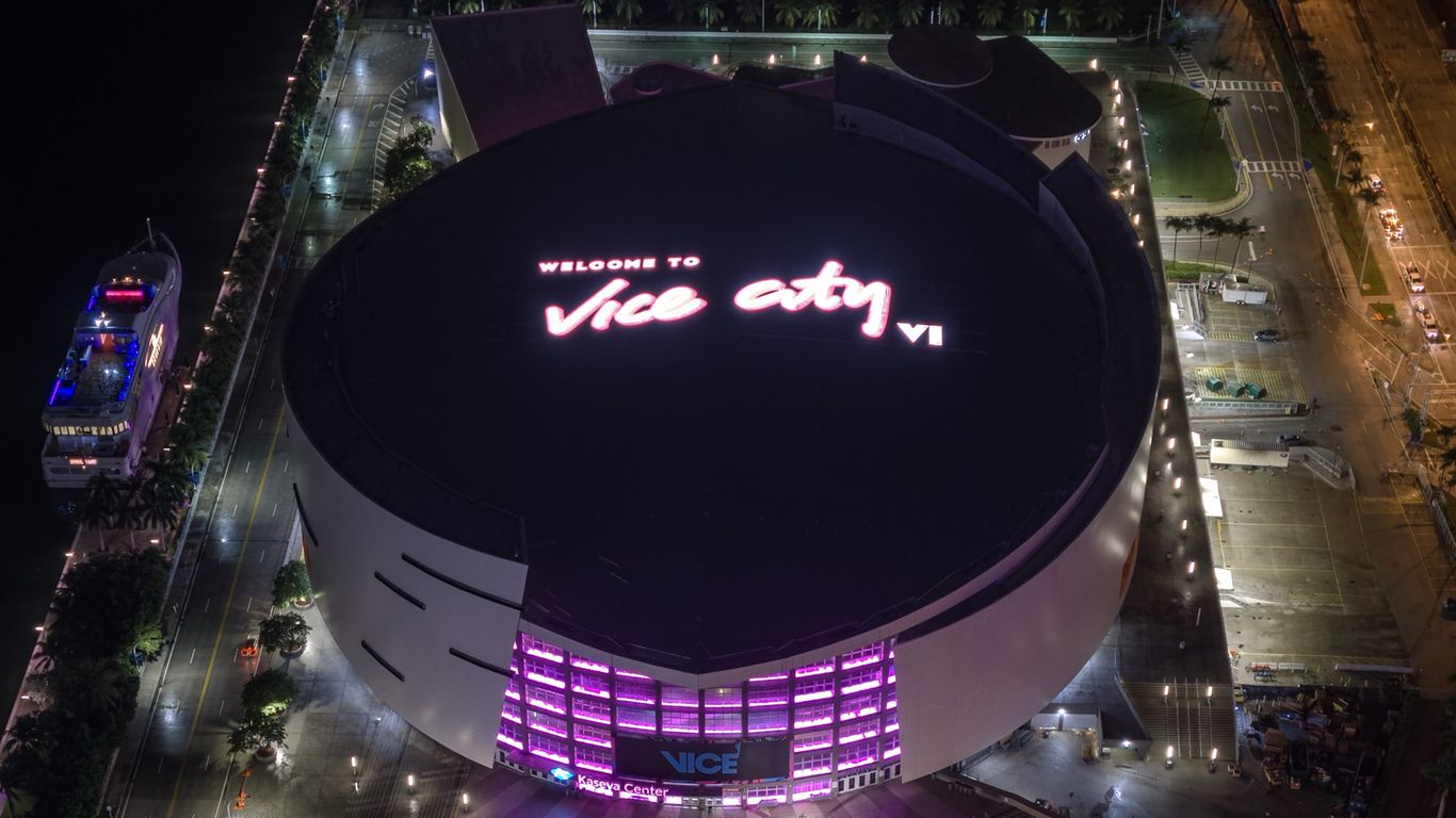 Miami Heat partner with Rockstar Games to host GTA VI Vice City game night.