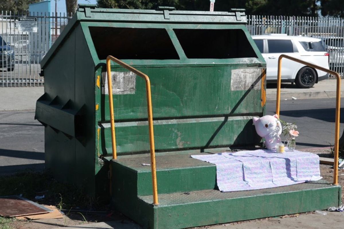 Los Angeles Teenage Mother Charged With Murder After Infant Found Dead in Dumpster