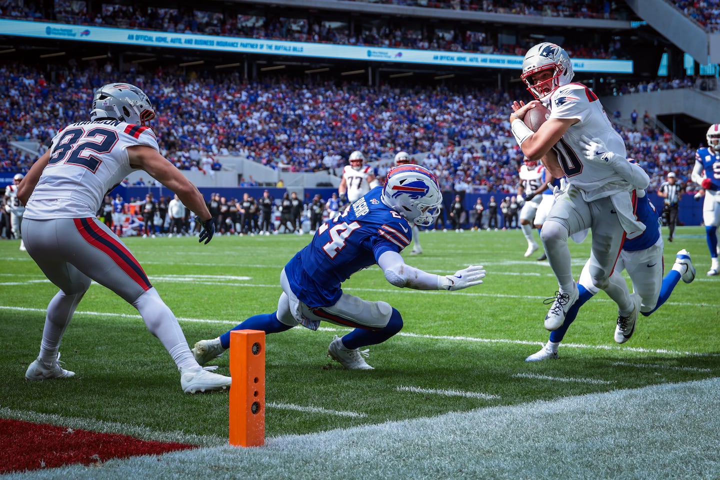 New England Patriots Defeat Buffalo Bills 29-26 in Thrilling Upset Victory
