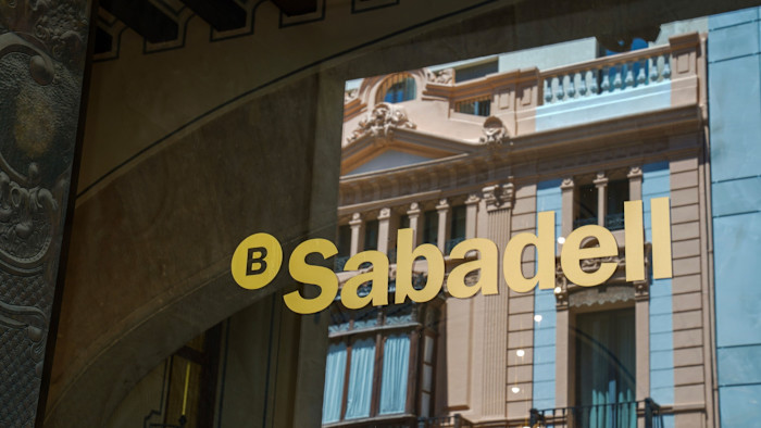 France’s BPCE Acquires 7% Stake in Spain’s Banco Sabadell for €1.19 Billion