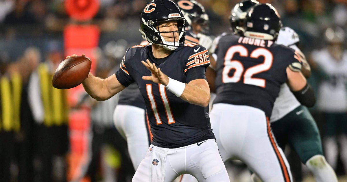 Bears Weighing Quarterback Options As Caleb Williams Is Expected Out