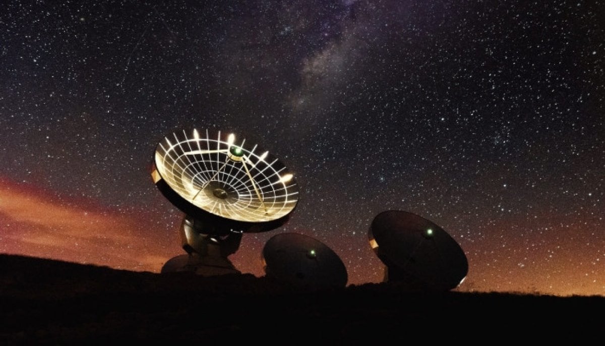 Astronomers Detect First Unambiguous Radio Emissions From a Distant Exoplanet